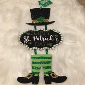 Adorable Happy St. Paddy’s Day Irish Leprechaun Wall Hanging Sign